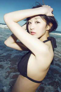 比基尼怪女